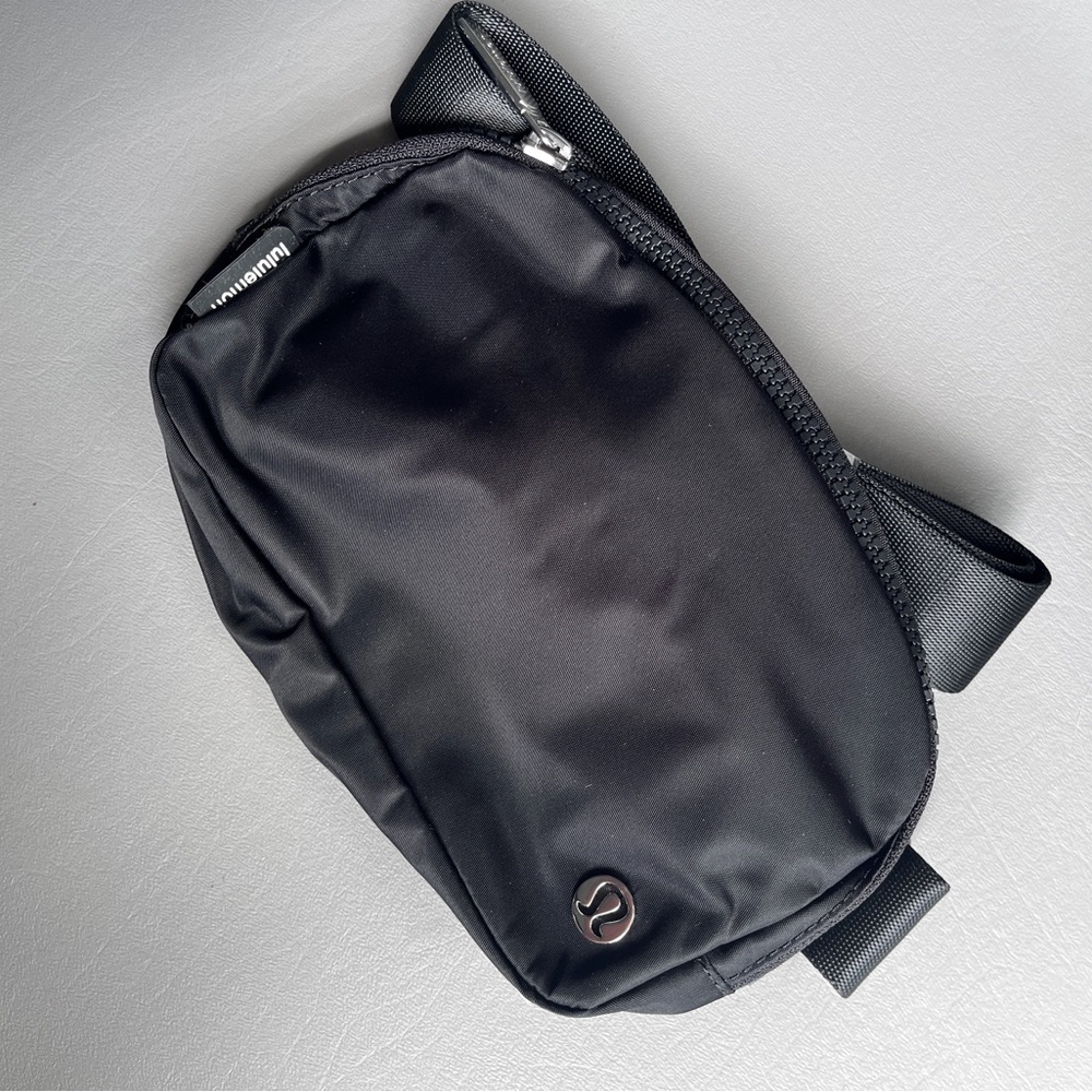 NWT Lululemon Everywhere Belt Bag 1L